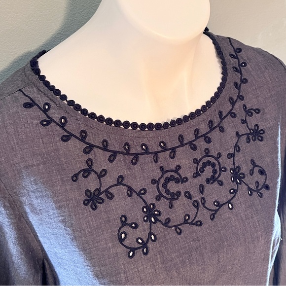 Talbots medium petite blue linen casual woven top - Picture 3 of 7